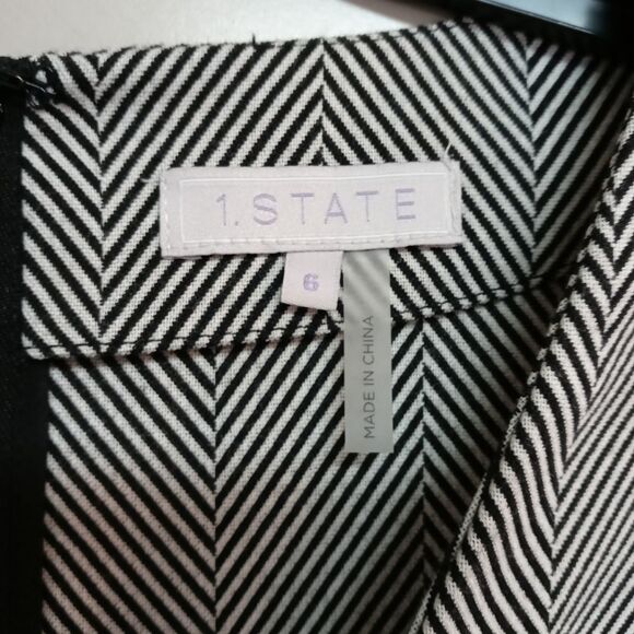 1.STATE Herringbone Print V-neck Shift - Picture 7 of 10